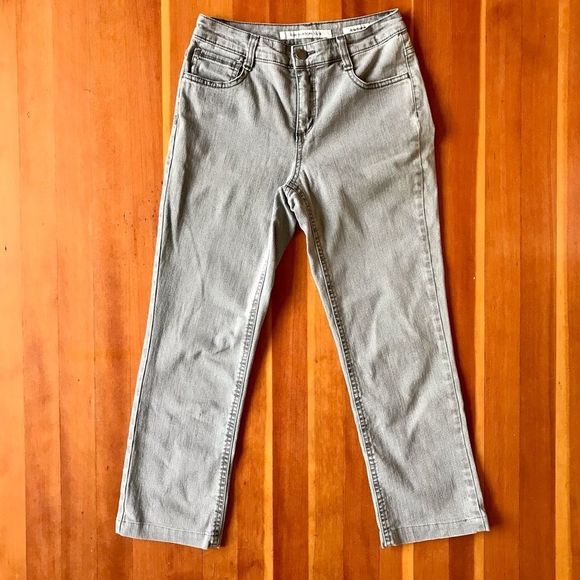 Jones New York jeans, Lexington Straight, size 4 - Picture 3 of 5